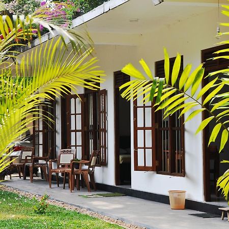 Medawatta Villa Mirissa Buitenkant foto