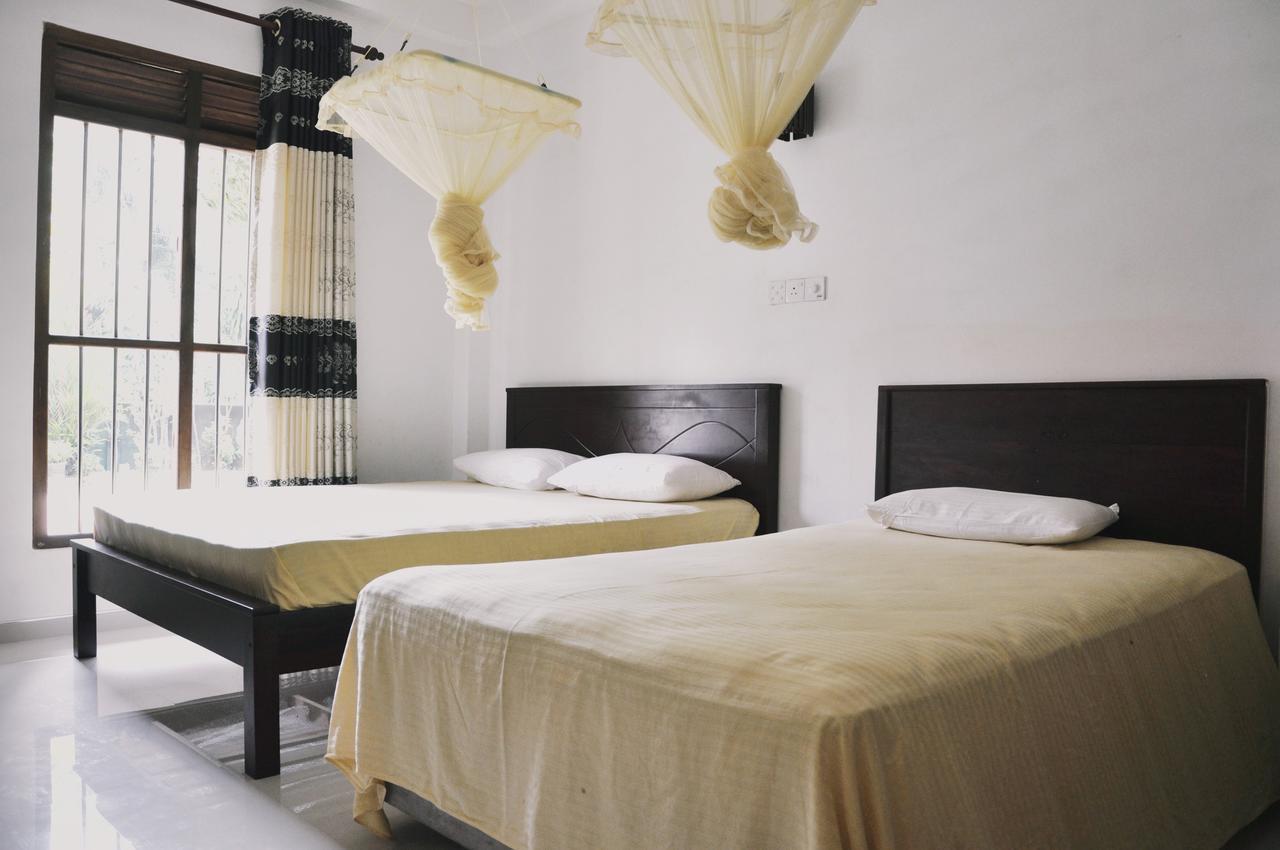Medawatta Villa Mirissa Buitenkant foto